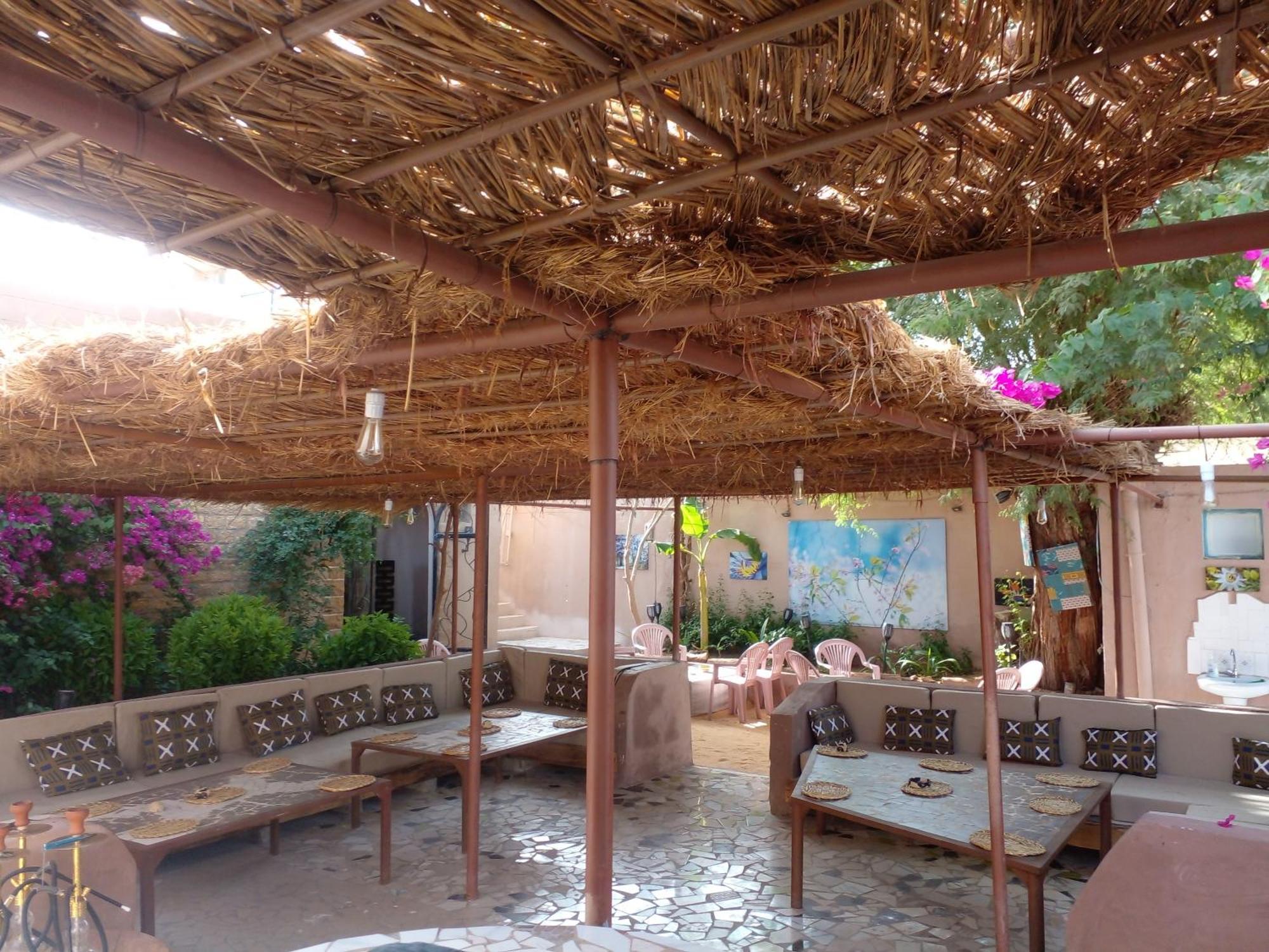 "Par 4 Chemins" - Atypical Stopover Nouakchott Exterior photo